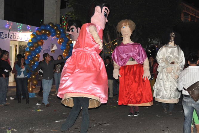 メキシコ版クリスマス（その2；ポサーダNo.2） | KIROのアオリータ